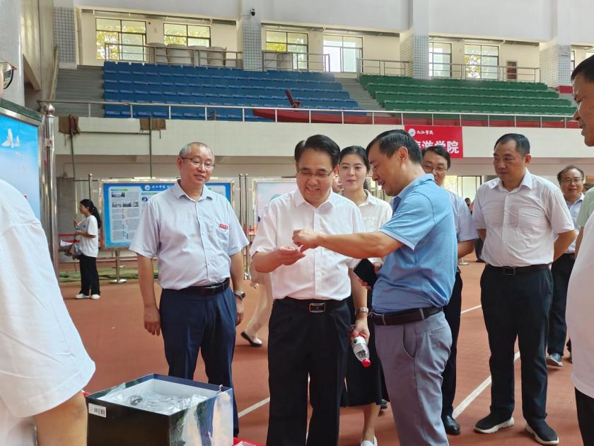 d9e80cd24f661e23693cc658dec05fe d9e80cd24f661e23693cc658dec05fe